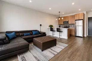 2111 S Halsted St, Chicago, IL 60608 - Photo 2