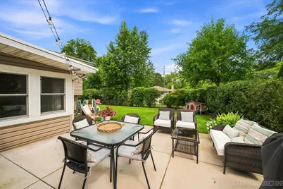 125 Sylvia Lane, Naperville, IL 60540 - Photo 32