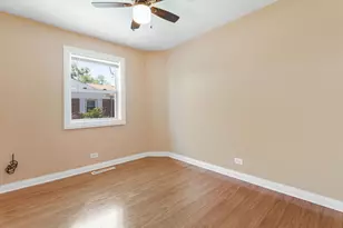 1751 W Chase Ave, Chicago, IL 60626 - Photo 14