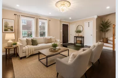 1751 W Chase Avenue, Chicago, IL 60626 - Photo 2