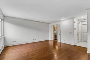 777 Hinman Ave, Evanston, IL 60202 - Photo 4