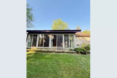 381 N Silverleaf Boulevard, Carol Stream, IL 60188 - Photo 10