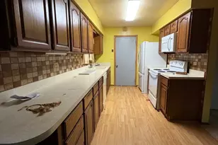 381 N Silverleaf Blvd, Carol Stream, IL 60188 - Photo 4