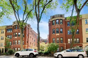1427 W Elmdale Ave, Chicago, IL 60660 - Photo 2