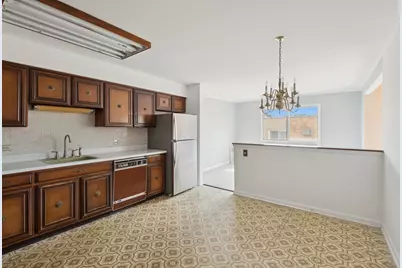 5251 Galitz Street #404, Skokie, IL 60077 - Photo 8
