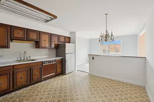 5251 Galitz St, Skokie, IL 60077 - Photo 8