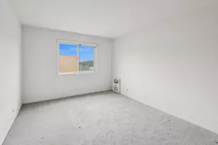 5251 Galitz St, Skokie, IL 60077 - Photo 12