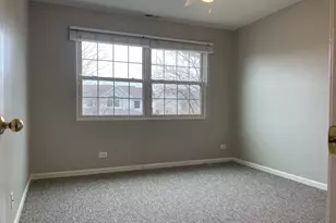 930 Mesa Dr, Lake in the Hills, IL 60156 - Photo 18