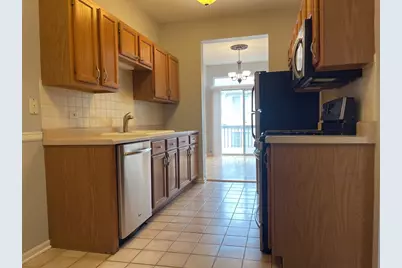 930 Mesa Drive, Lake in the Hills, IL 60156 - Photo 6