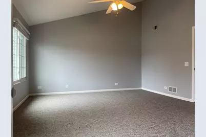 930 Mesa Drive, Lake in the Hills, IL 60156 - Photo 14