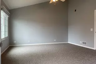 930 Mesa Dr, Lake in the Hills, IL 60156 - Photo 14
