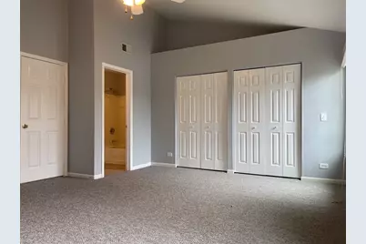 930 Mesa Drive, Lake in the Hills, IL 60156 - Photo 16