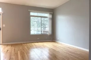930 Mesa Dr, Lake in the Hills, IL 60156 - Photo 8