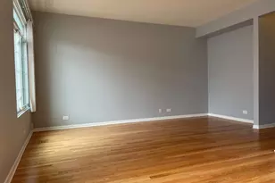 930 Mesa Dr, Lake in the Hills, IL 60156 - Photo 6