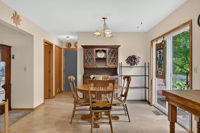 4432 Chesterfield Avenue, Rockford, IL 61109 - Photo 12