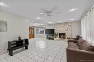 9213 S 83rd Ct, Hickory Hills, IL 60457 - Photo 12