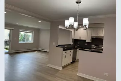 505 S Cleveland Avenue #207, Arlington Heights, IL 60005 - Photo 2
