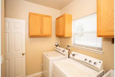 20456 Balsum Lane, Crest Hill, IL 60435 - Photo 14