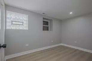 7049 S Vernon Ave, Chicago, IL 60637 - Photo 18
