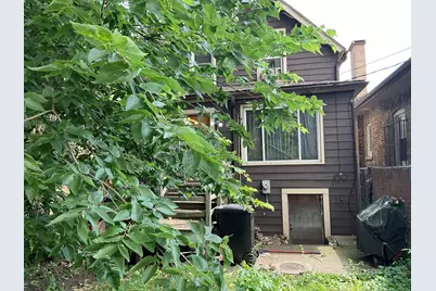7528 S Merrill Avenue, Chicago, IL 60649 - Photo 2