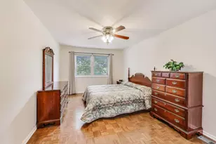 206 W Hintz Rd, Arlington Heights, IL 60004 - Photo 16