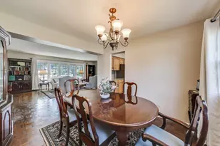 206 W Hintz Rd, Arlington Heights, IL 60004 - Photo 6