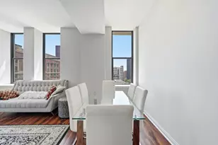 8 W Monroe St, Chicago, IL 60603 - Photo 4