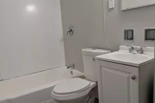 7122 S Parnell Ave, Chicago, IL 60621 - Photo 8