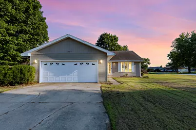 1971 Fleming Street, Watseka, IL 60970 - Photo 2