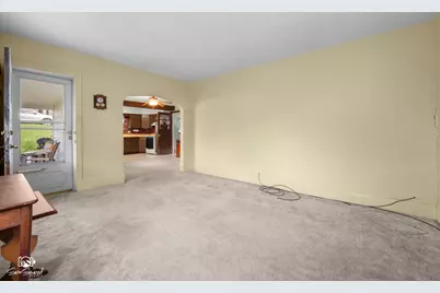 119 E 17th Street, Lockport, IL 60441 - Photo 6