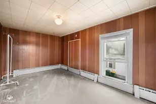119 E 17th St, Lockport, IL 60441 - Photo 14