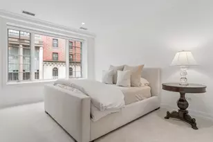 190 E Walton St, Chicago, IL 60611 - Photo 16