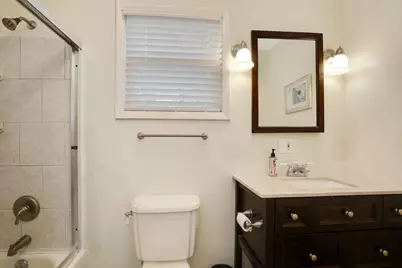 101 W Maple Avenue, Roselle, IL 60172 - Photo 10