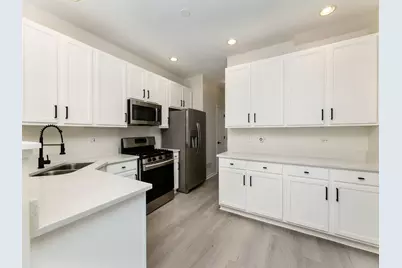 311 Abington Woods Drive, Aurora, IL 60502 - Photo 12