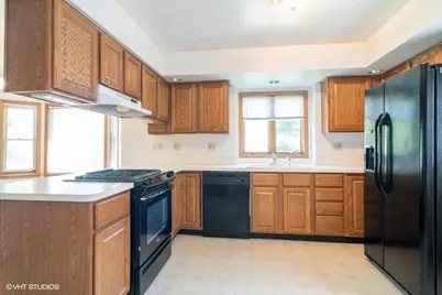 106 E Fox Road, Yorkville, IL 60560 - Photo 6