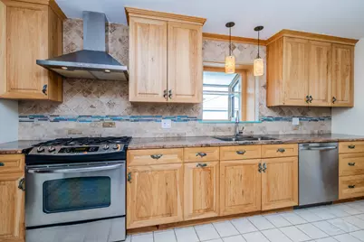 2334 S 10th Avenue, North Riverside, IL 60546 - Photo 8