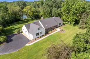 21884 N Andover Rd, Kildeer, IL 60047 - Photo 1