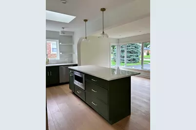 508 W Lonnquist Boulevard, Mount Prospect, IL 60056 - Photo 6