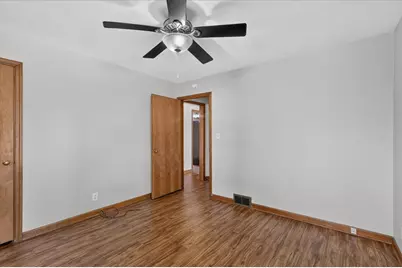 316 Hollister Avenue, Rockford, IL 61108 - Photo 14