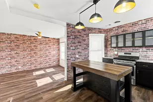 238 W 31st St, Chicago, IL 60616 - Photo 4