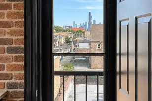 238 W 31st St, Chicago, IL 60616 - Photo 6
