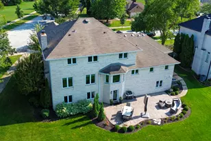 10512 Louetta Ln, Orland Park, IL 60467 - Photo 4