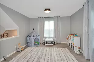 550 Spring Leaf Dr, Joliet, IL 60431 - Photo 4