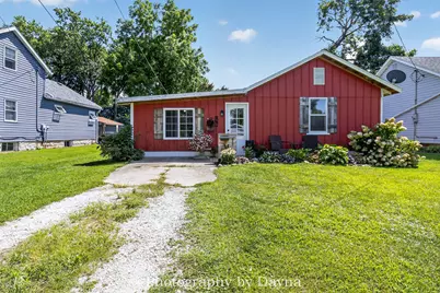 527 Water Street, Momence, IL 60954 - Photo 2