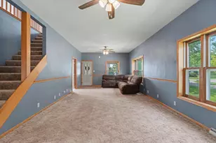 302 S Olmstead St, Oakwood, IL 61858 - Photo 10