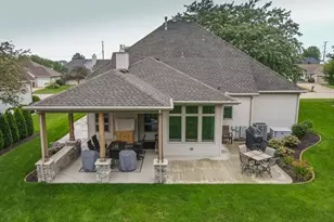 564 Barry Turn, Manteno, IL 60950 - Photo 44