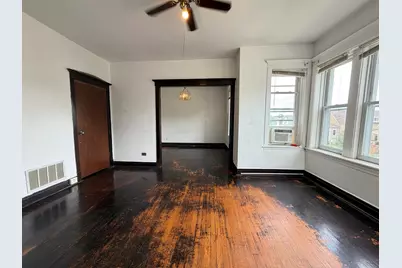 3652 N Kilpatrick Avenue #2, Chicago, IL 60641 - Photo 8