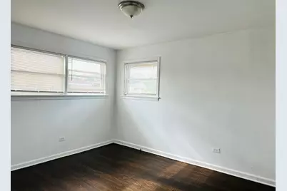 8638 Trumbull Avenue #2, Skokie, IL 60076 - Photo 18