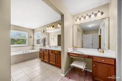 39W511 S Hyde Park, Geneva, IL 60134 - Photo 24