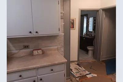 7840 S Essex Avenue, Chicago, IL 60649 - Photo 12